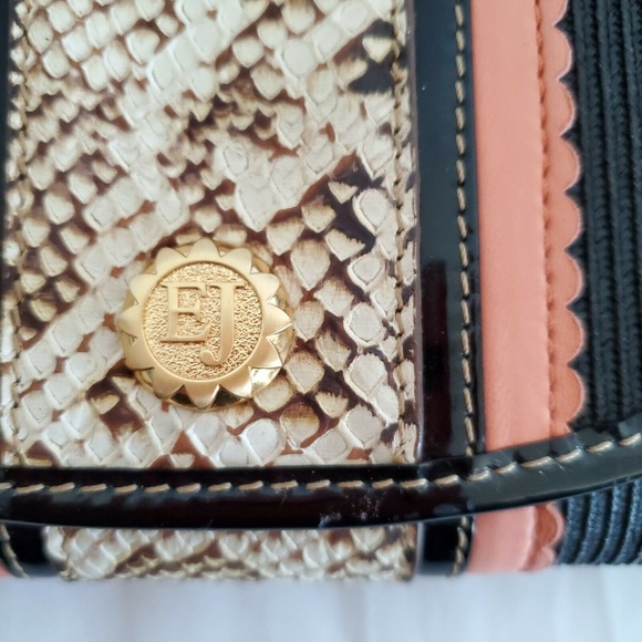 Eric Javits Squishee Woven Clutch Black Snake Gold - Picture 2 of 7